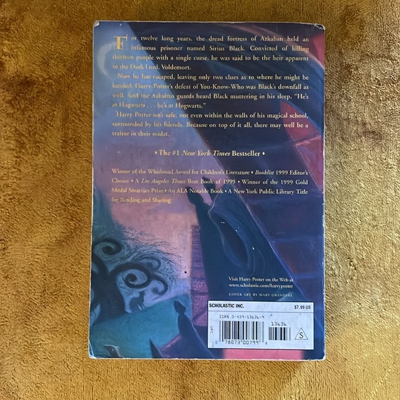 Harry Potter novel paperback book - Picture 2 of 7
